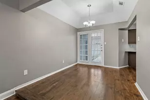 814 Custer St, Arlington, TX 76014 - Photo 4