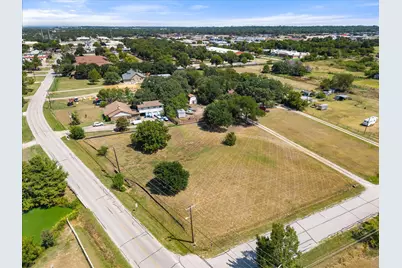 2915 Clover Lane, Dalworthington Gardens, TX 76015 - Photo 10