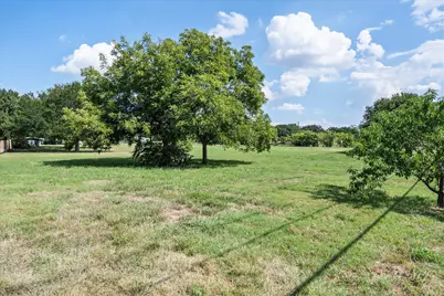 2915 Clover Lane, Dalworthington Gardens, TX 76015 - Photo 4