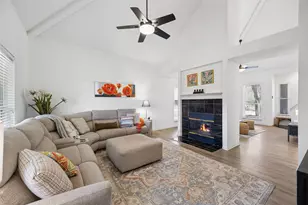 1002 Charter Oak St, Allen, TX 75002 - Photo 2