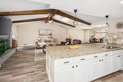 9352 Briarhurst Drive, Dallas, TX 75243 - Photo 10