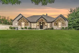 4033 Overlook Wy, Weatherford, TX 76085 - Photo 1