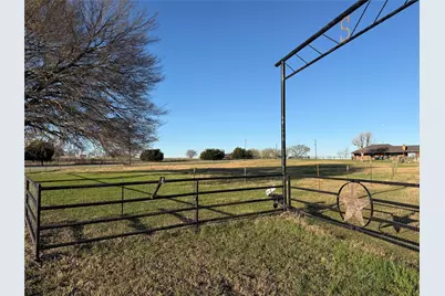 170 County Road 4678, Boyd, TX 76023 - Photo 10
