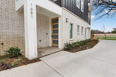1681 C F Hawn Freeway Avenue, Dallas, TX 75215 - Photo 4