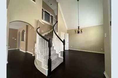 8628 Forest Glen Drive, Irving, TX 75063 - Photo 2