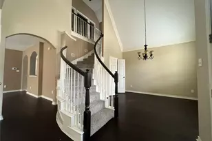 8628 Forest Glen Dr, Irving, TX 75063 - Photo 2