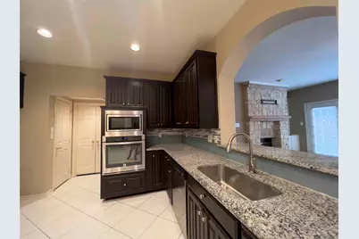 8628 Forest Glen Drive, Irving, TX 75063 - Photo 8