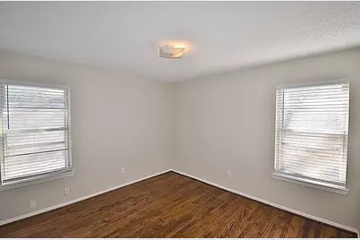 10232 San Lorenzo Drive, Dallas, TX 75228 - Photo 8