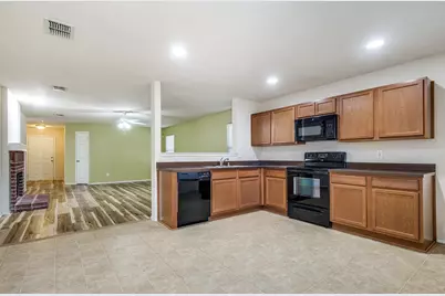 16504 Cowboy Trail, Fort Worth, TX 76247 - Photo 4