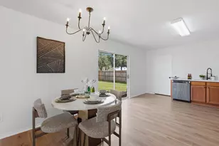 1613 Hedgewood Trail, Fort Worth, TX 76112 - Photo 8