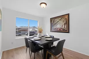 1613 Hedgewood Trail, Fort Worth, TX 76112 - Photo 4