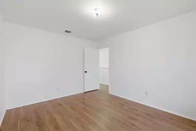 1613 Hedgewood Trail, Fort Worth, TX 76112 - Photo 16