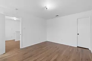 1613 Hedgewood Trail, Fort Worth, TX 76112 - Photo 14