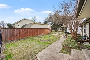 13881 Brookgreen Dr, Dallas, TX 75240 - Photo 32