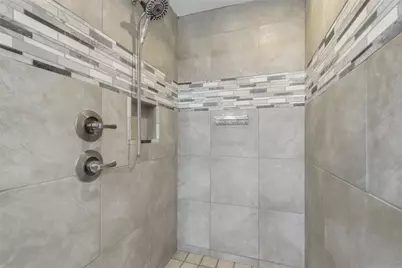 1106 Scenic Drive, Granbury, TX 76048 - Photo 12