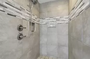 1106 Scenic Dr, Granbury, TX 76048 - Photo 12