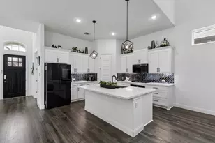 704 Waterbrook Pkwy, Argyle, TX 76226 - Photo 12