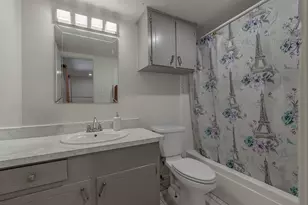 2721 W Oakdale Rd, Irving, TX 75060 - Photo 28