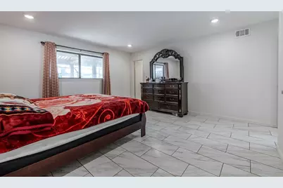 2721 W Oakdale Road, Irving, TX 75060 - Photo 22