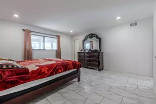 2721 W Oakdale Rd, Irving, TX 75060 - Photo 22