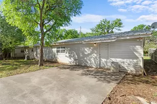 116 Cr 1751, Clifton, TX 76634 - Photo 14