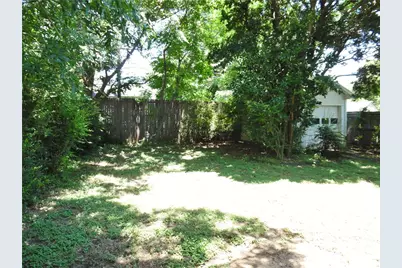 2222 Irwin Street, Fort Worth, TX 76110 - Photo 16