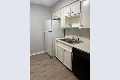 304 E Hickory Street #B, Kaufman, TX 75142 - Photo 4