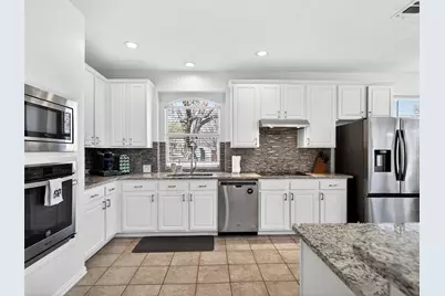 6404 Stone Creek Meadow Court, Fort Worth, TX 76137 - Photo 10
