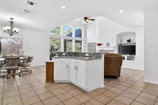 6404 Stone Creek Meadow Ct, Fort Worth, TX 76137 - Photo 10