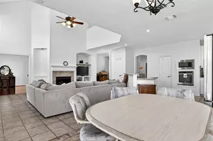 6404 Stone Creek Meadow Ct, Fort Worth, TX 76137 - Photo 8