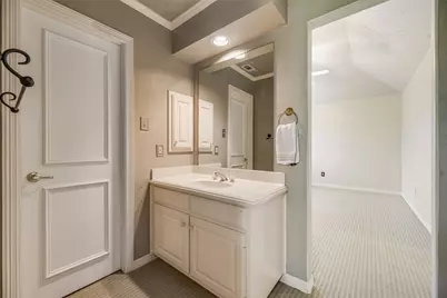 6006 Wallace Meadows Court, Arlington, TX 76001 - Photo 14