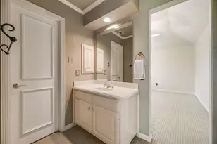 6006 Wallace Meadows Ct, Arlington, TX 76001 - Photo 14