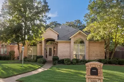 6006 Wallace Meadows Court, Arlington, TX 76001 - Photo 2