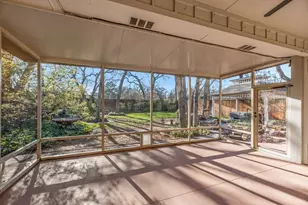 6006 Wallace Meadows Ct, Arlington, TX 76001 - Photo 20