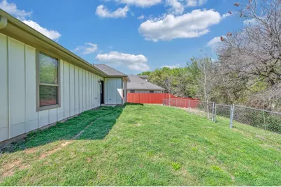 137 Flat Creek Drive, Robinson, TX 76706 - Photo 28