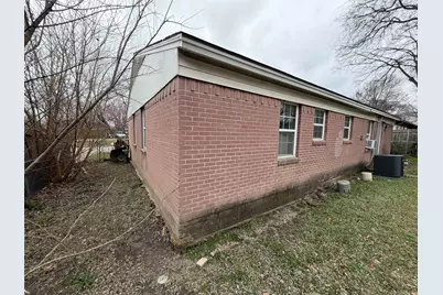 322 Davidson Drive, Garland, TX 75040 - Photo 2