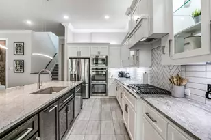 6813 Woodland Hills Dr, North Richland Hills, TX 76182 - Photo 6