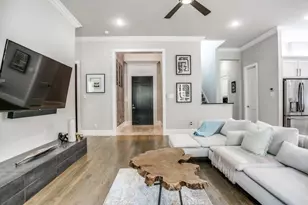 6813 Woodland Hills Dr, North Richland Hills, TX 76182 - Photo 10