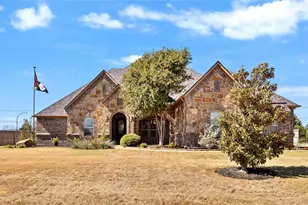 12901 Smokey Ranch Dr, Fort Worth, TX 76052 - Photo 1