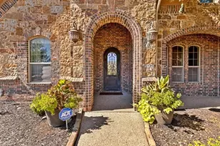 12901 Smokey Ranch Dr, Fort Worth, TX 76052 - Photo 4