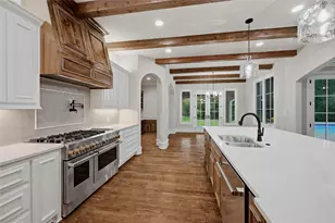 90 Woodland Hills Dr, Sherman, TX 75092 - Photo 10