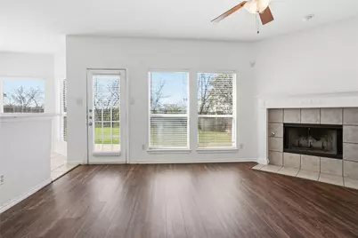 7988 Glenway Drive, Dallas, TX 75249 - Photo 10