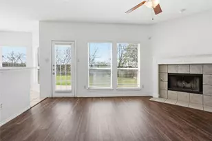 7988 Glenway Dr, Dallas, TX 75249 - Photo 10