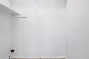 7988 Glenway Dr, Dallas, TX 75249 - Photo 30