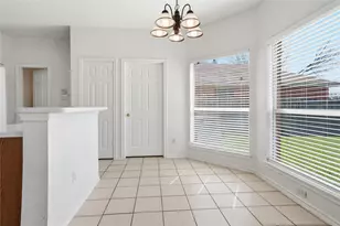 7988 Glenway Dr, Dallas, TX 75249 - Photo 16