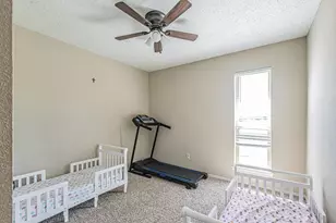 10 E Mountain Creek Dr, Grand Prairie, TX 75052 - Photo 18