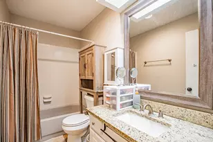 10 E Mountain Creek Dr, Grand Prairie, TX 75052 - Photo 24