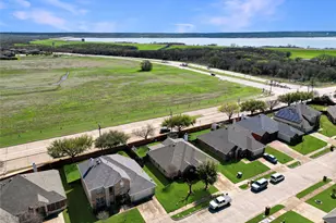 5228 Lake Grove Dr, Grand Prairie, TX 75052 - Photo 6