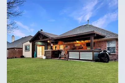 5228 Lake Grove Drive, Grand Prairie, TX 75052 - Photo 8