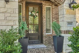 3908 Lucan Ln, Lewisville, TX 75056 - Photo 4